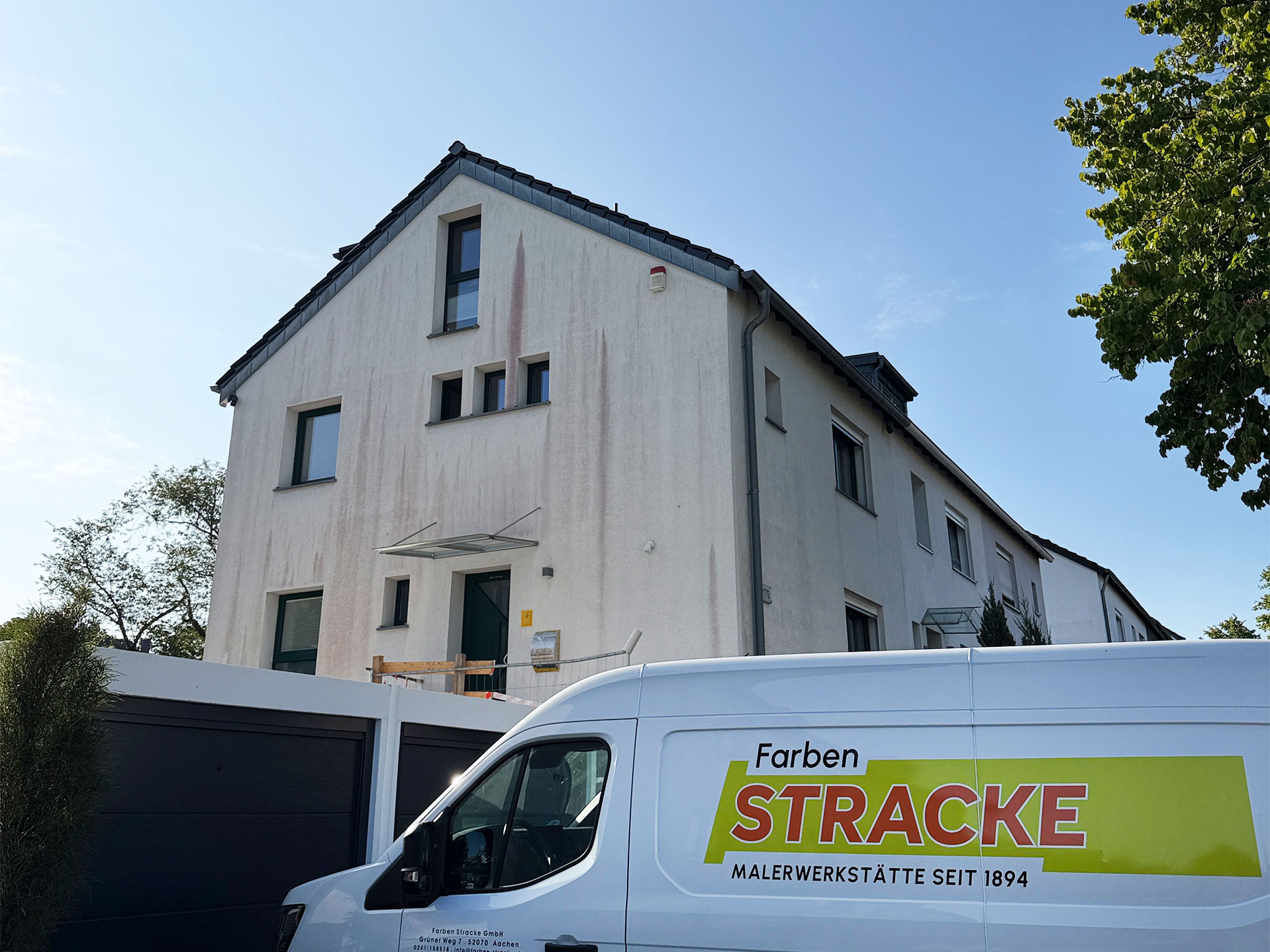 Fassadenreinigung Putzfassade Aachen, vorher-nachher
